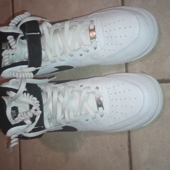Nike Air Force 1 high tops - Picture 8 of 9